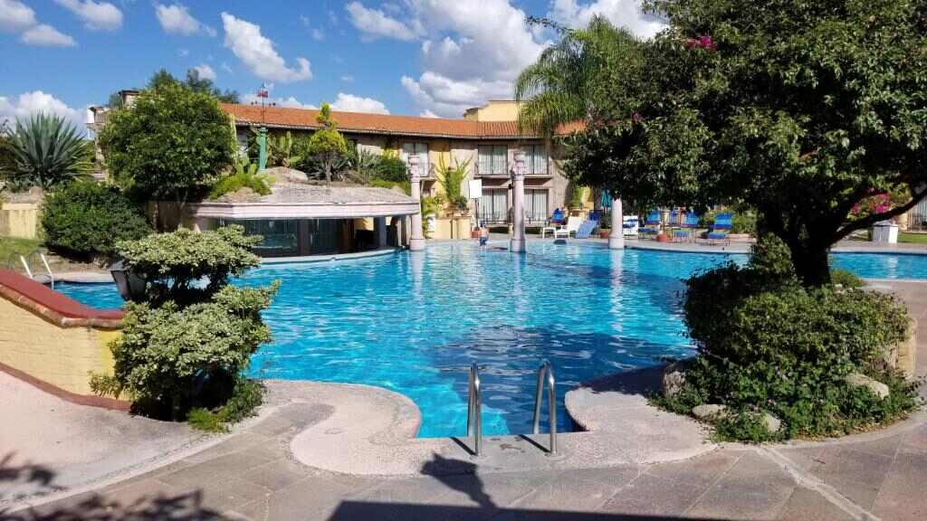 Gran Hotel Hacienda De La Noria pool and colonial buildings in Aguascalientes